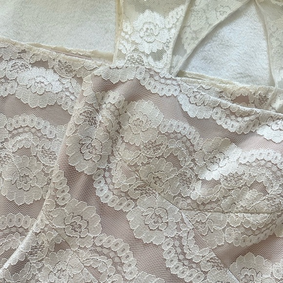 Nightway Formal Ivory Lace and Blush Dress sz 2 - Picture 3 of 4